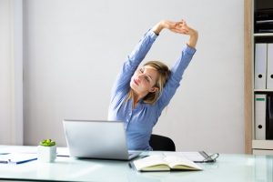 Benefícios que uma boa educação postural