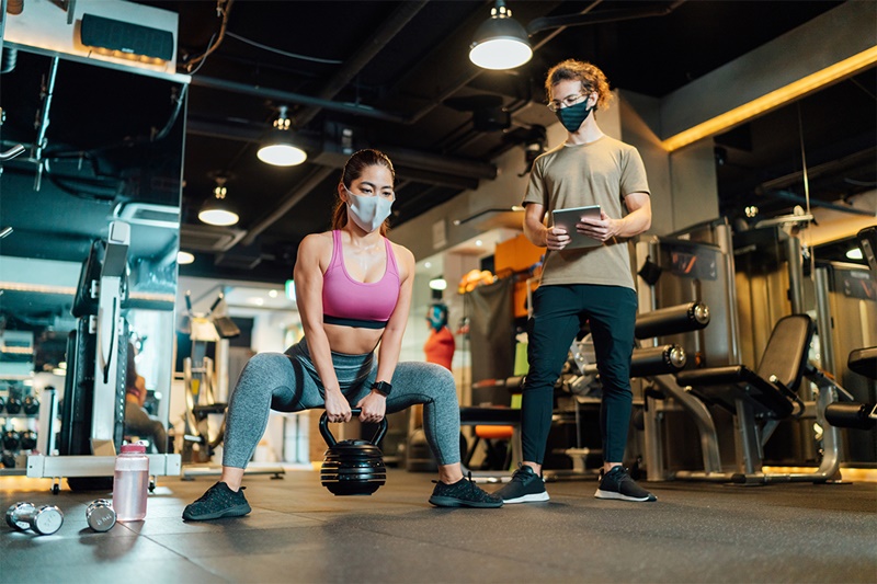 Treinando em um stúdio de personal trainer - Magnus Personal Trainer