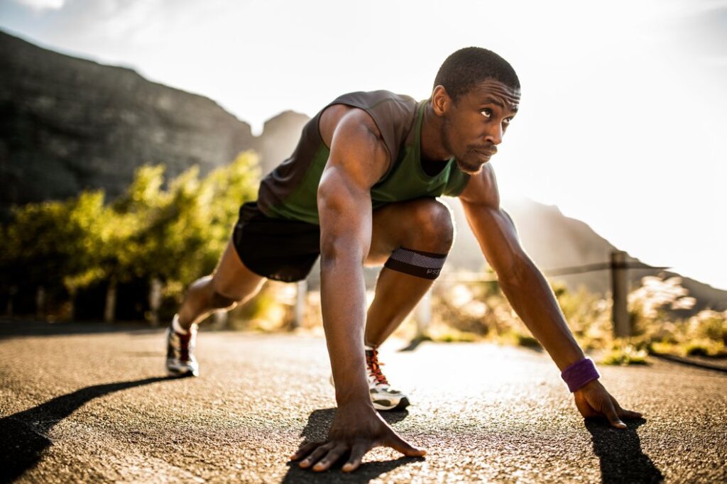 Homem se preparando para correr - Magnus Personal Trainer