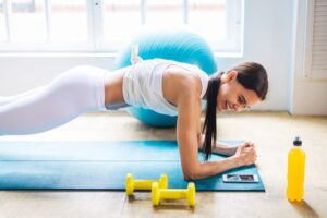 mulher exercício funcional - Magnus Personal Trainer
